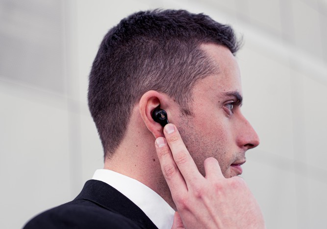 true wireless sport earbuds